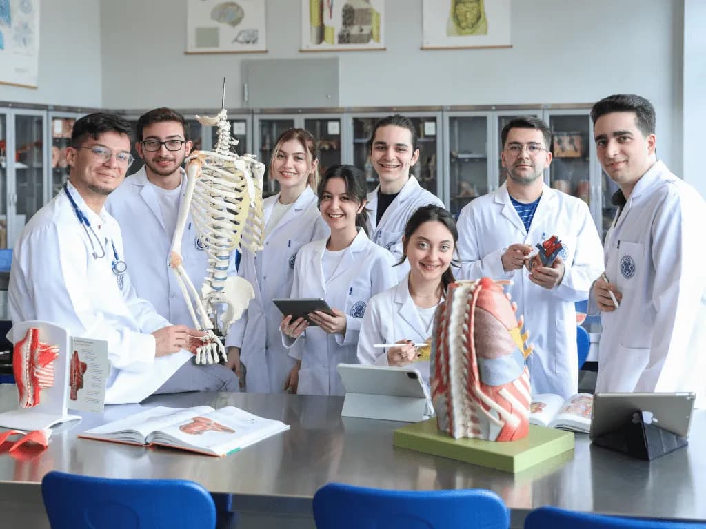 İstanbul Medipol Üniversitesi - 4